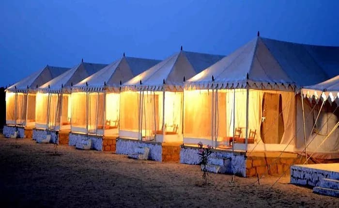 2. Desert Camping: Stargazing Adventure in Jaisalmer