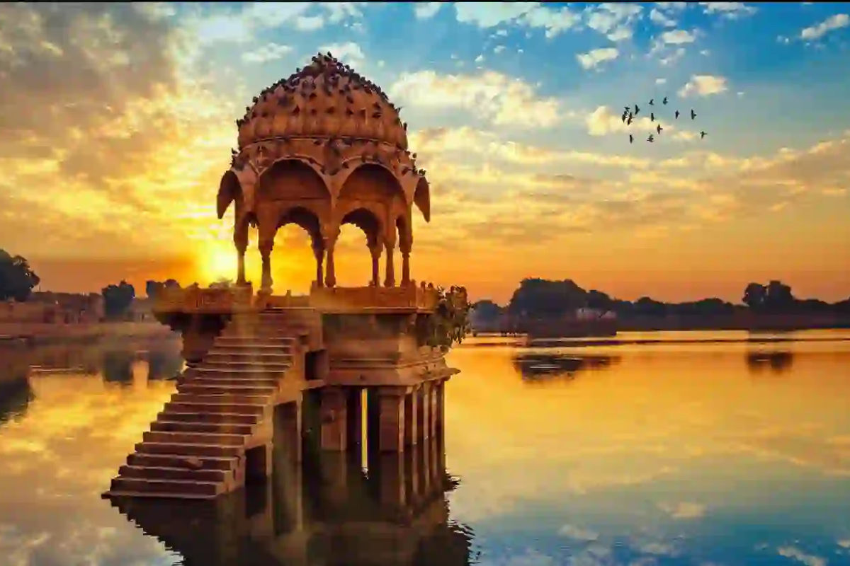 Gadisar Lake